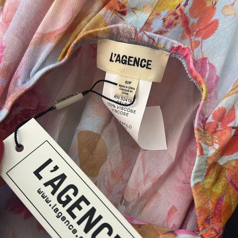 L'AGENCE Cheri Cover-Up Dress MULTI SOFT CLOUD FLORAL - Picture 4 of 4